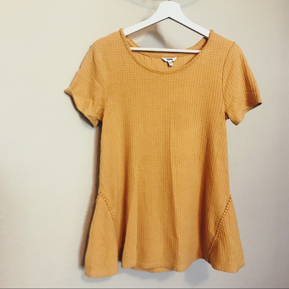 mustard shirt 💛